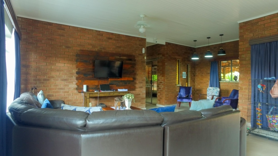 4 Bedroom Property for Sale in Safari Gardens North West